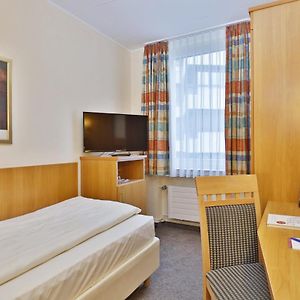 City Single Room
